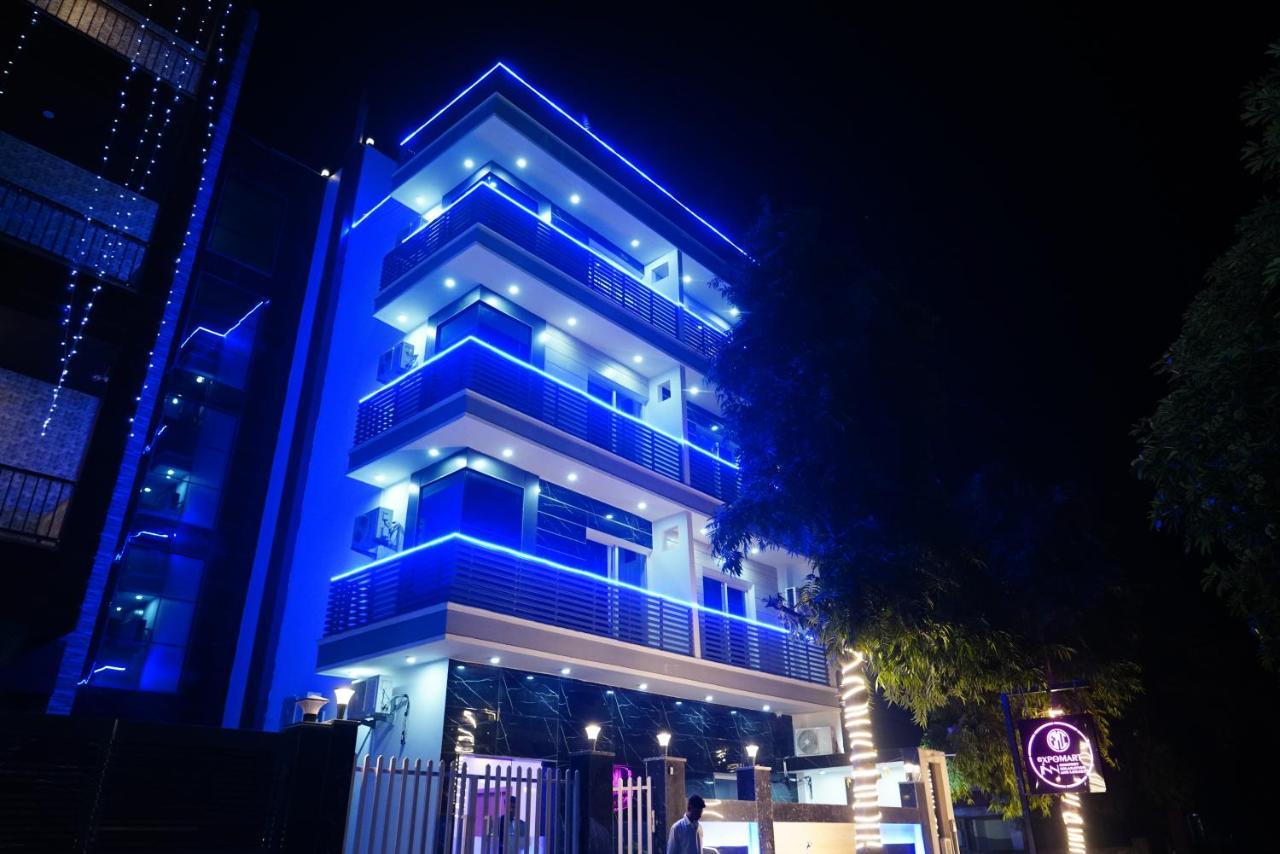 Expomart Inn Greater Noida Exterior foto