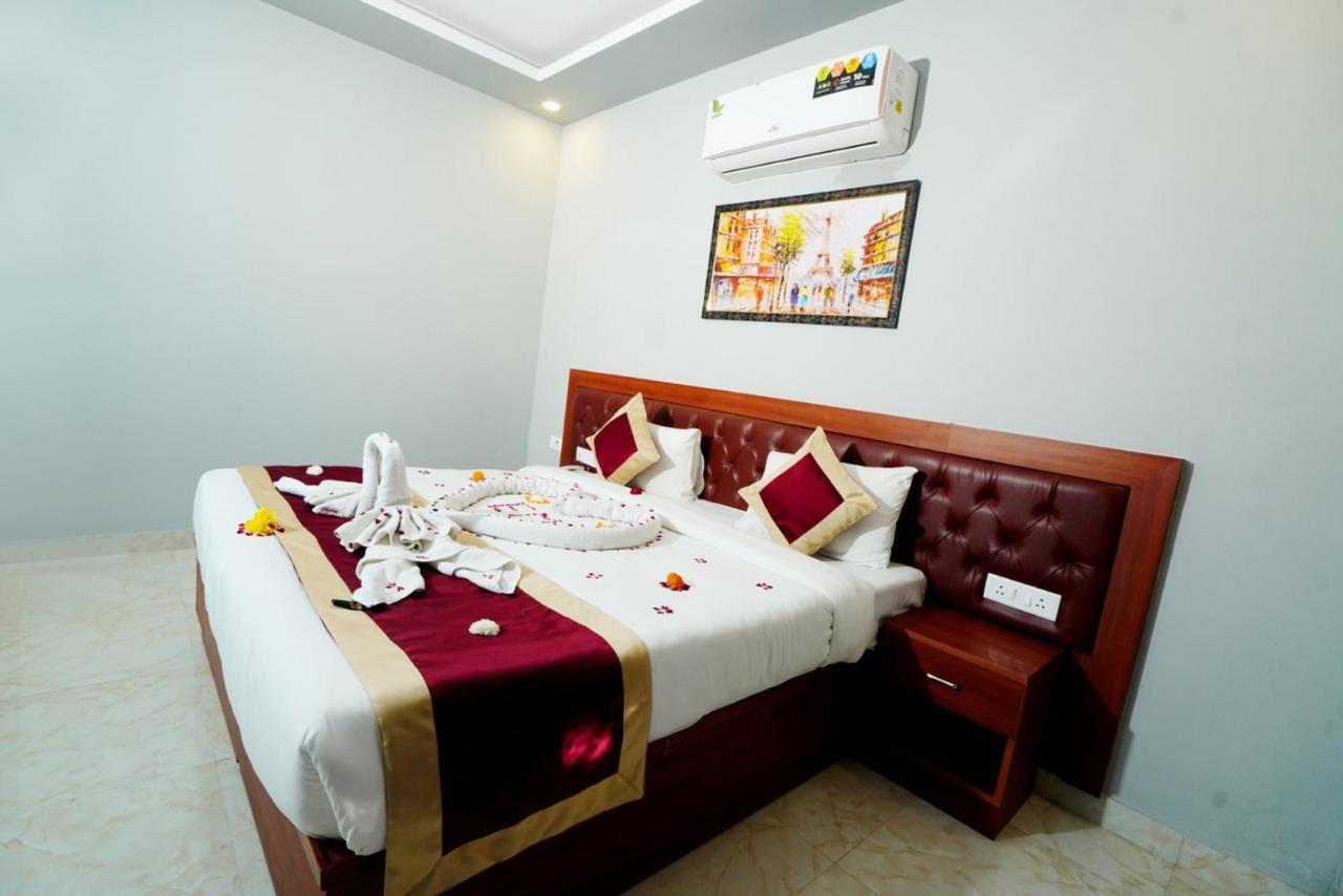 Expomart Inn Greater Noida Exterior foto