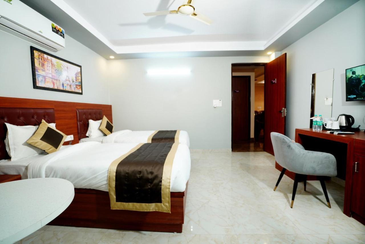 Expomart Inn Greater Noida Exterior foto